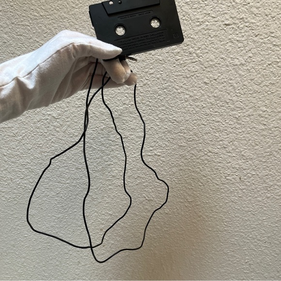 Convert cassette to cd player for car stereos.Sony. - Picture 7 of 7